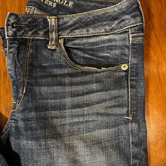 Women's American Eagle Skinny Stretch Jeans Size 6 Short - Picture 2 of 5